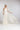 ASH Brautkleid mit WIND overskirt, Braut dreht sich, transparenter Seidenorganza‑Überrock mit Schleppe im Schwung.